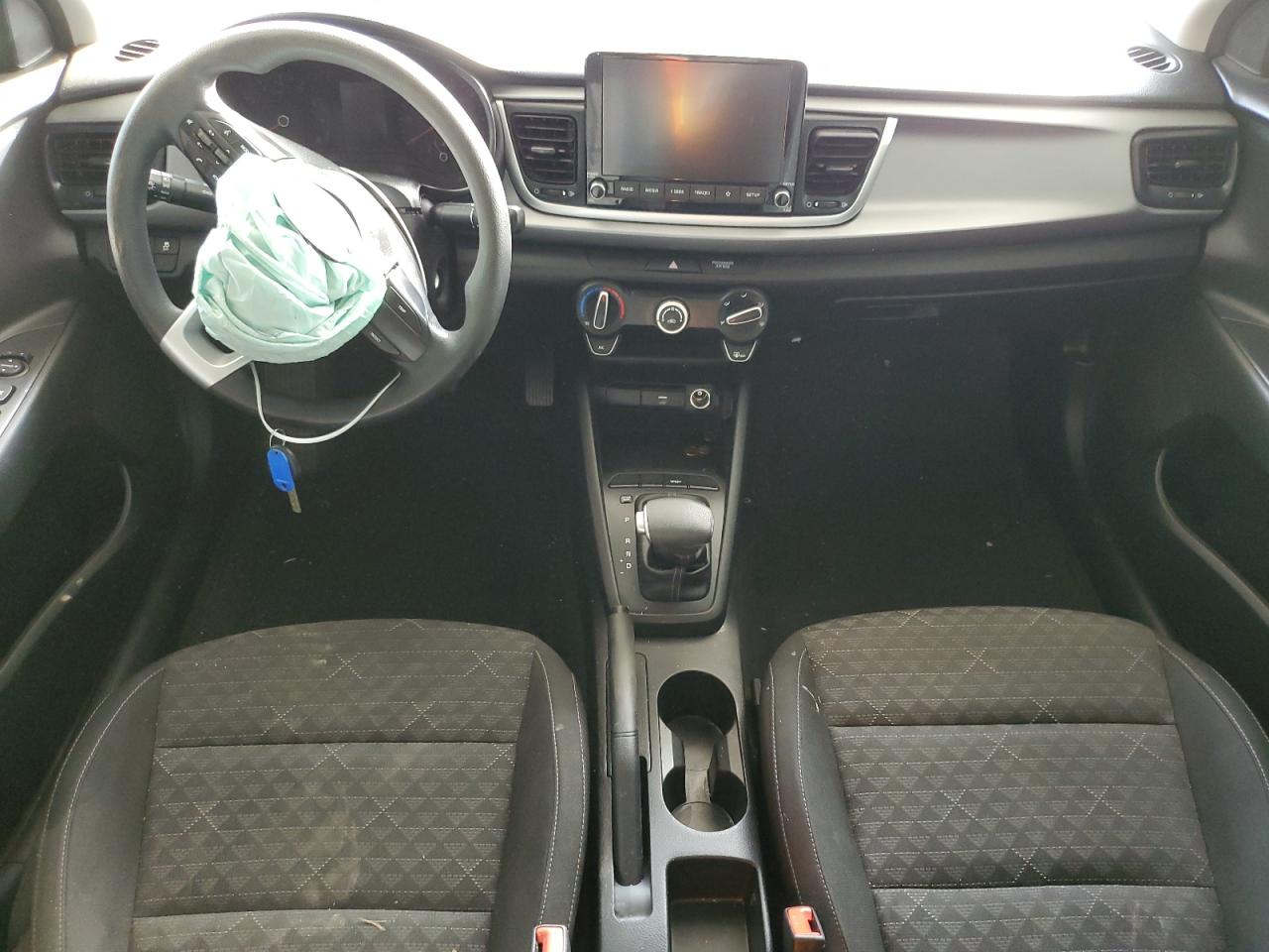 2023 Kia Rio - Image 8