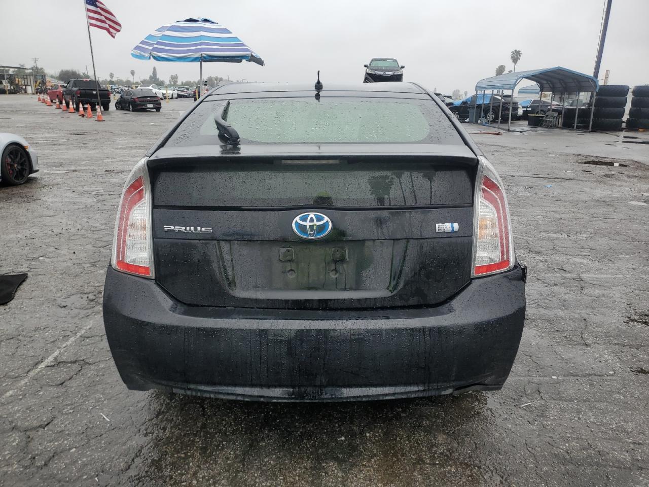 2014 Toyota Prius - Image 6