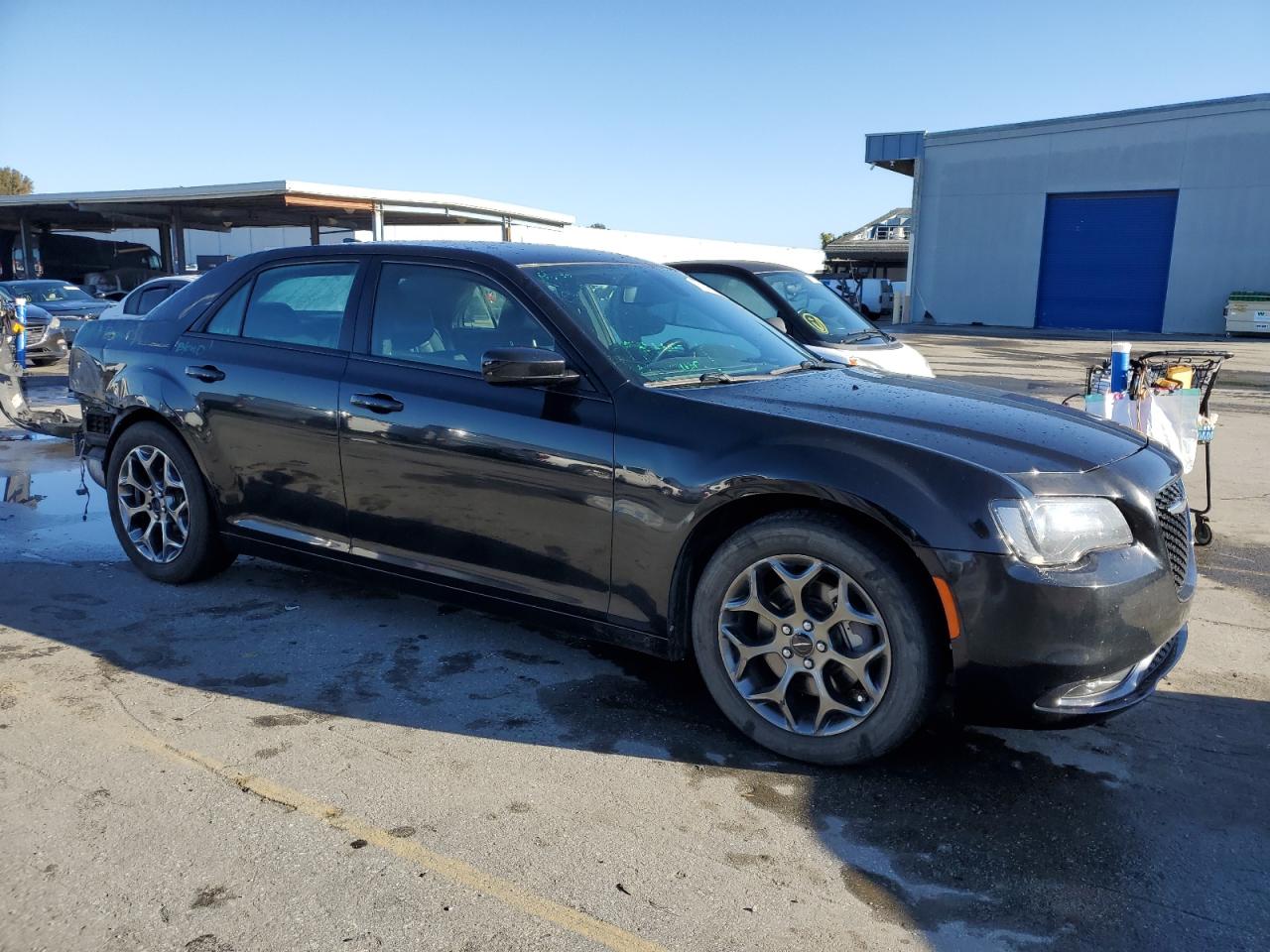 2018 Chrysler 300 - Image 4