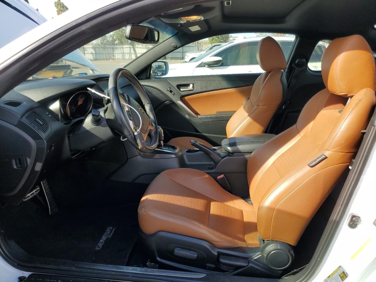 2015 Hyundai Genesis - Image 7