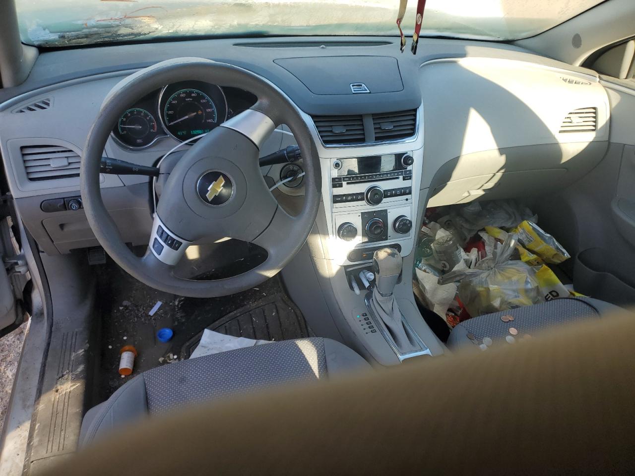 2011 Chevrolet Malibu - Image 8