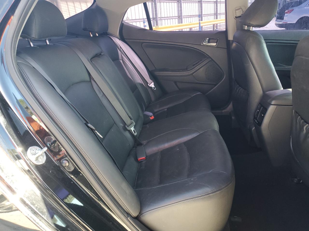 2014 Kia Optima - Image 11