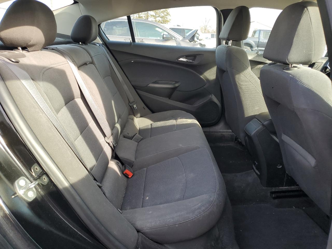 2018 Chevrolet Cruze - Image 10