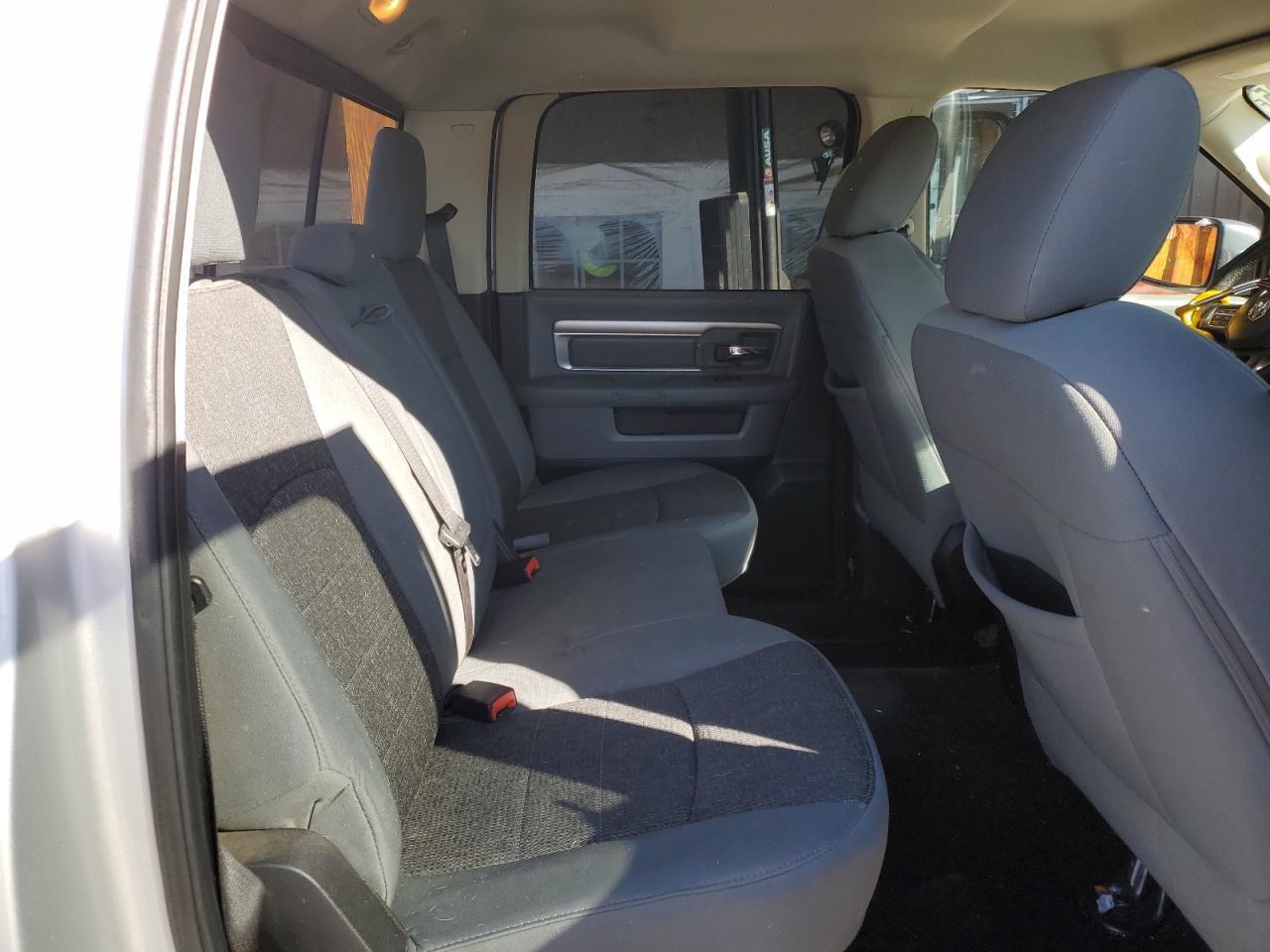 2014 RAM 1500 - Image 11