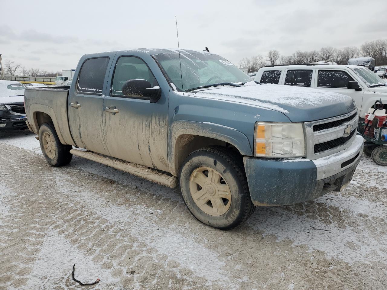 2009 Chevrolet Silverado - Image 4
