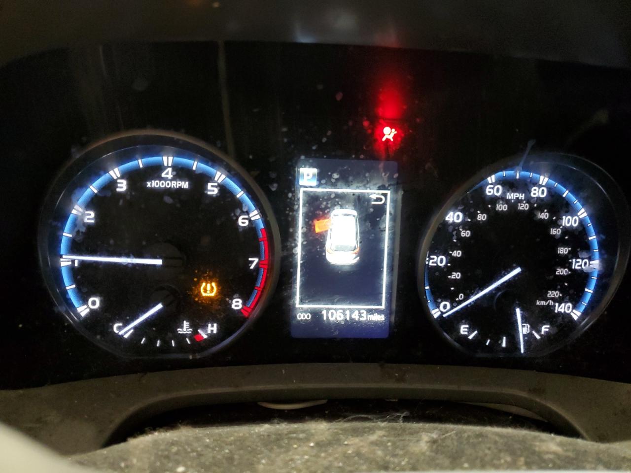 2018 Toyota RAV 4 - Image 9