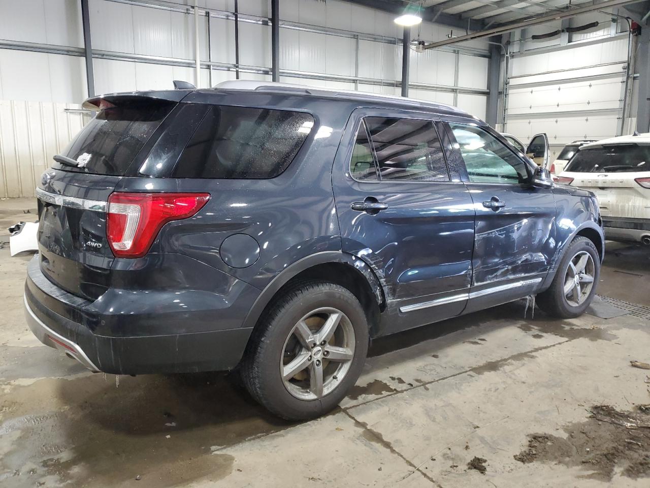 2017 Ford Explorer - Image 3