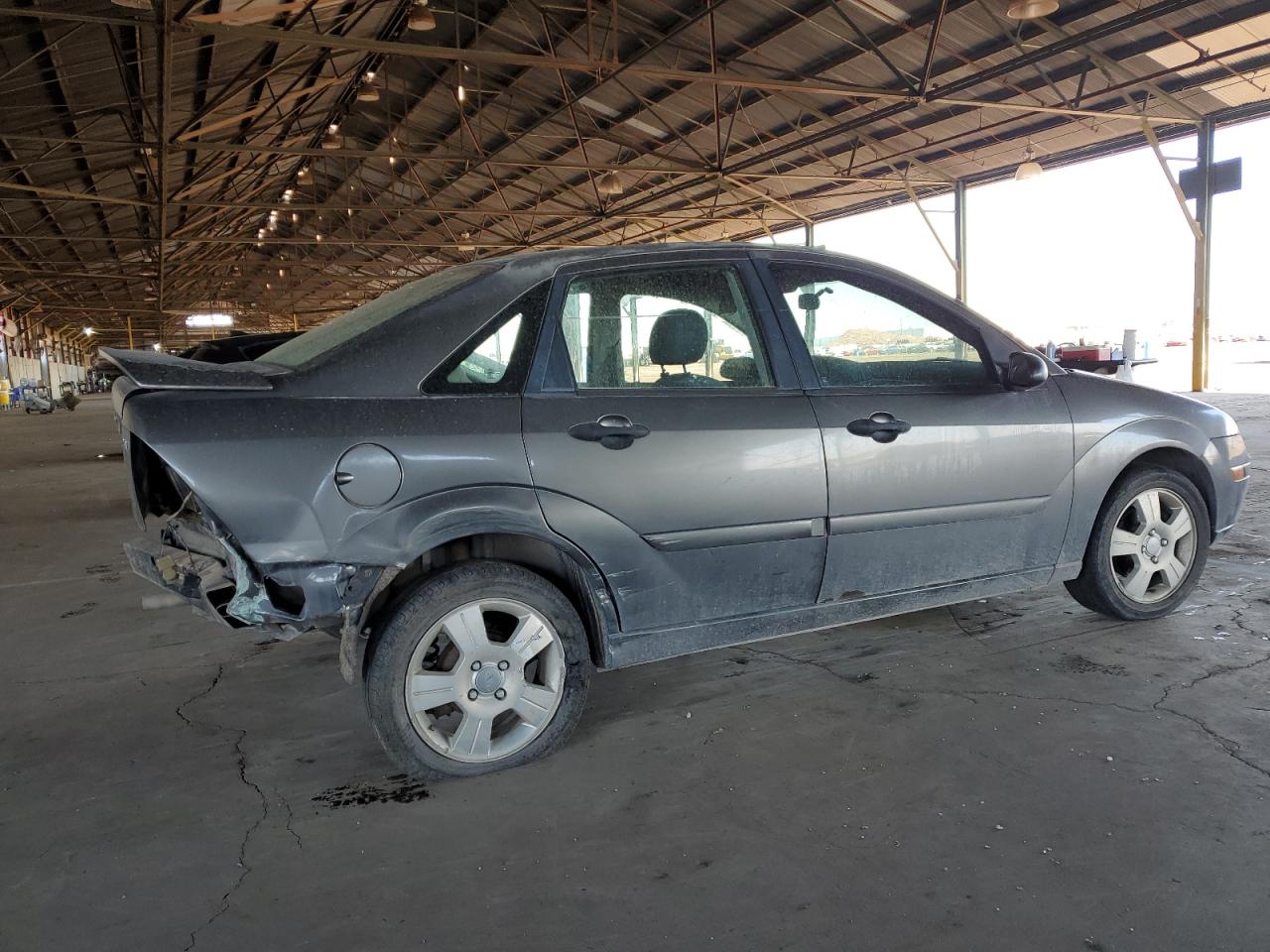2005 Ford Focus - Image 3