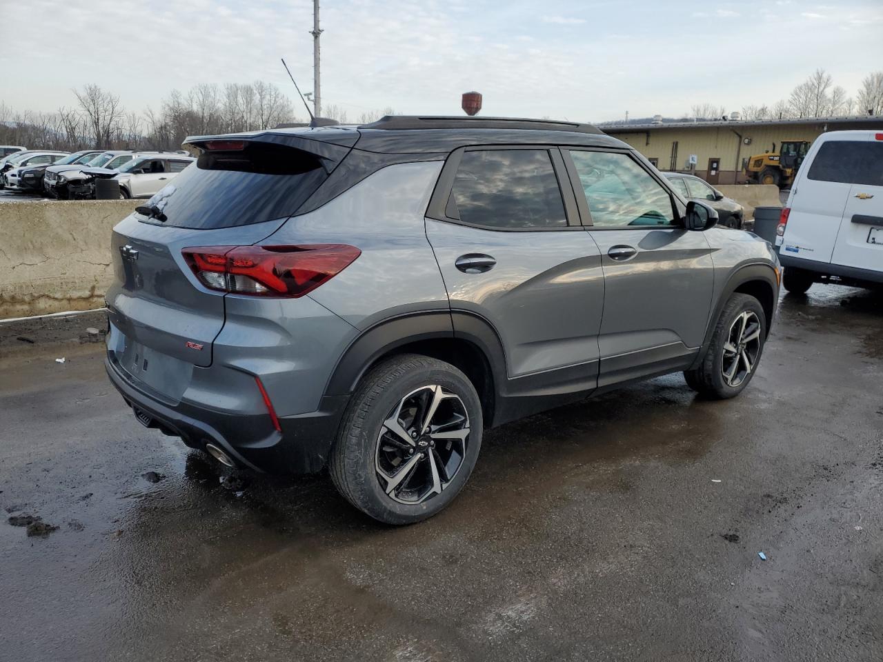 2022 Chevrolet TrailBlazer - Image 3