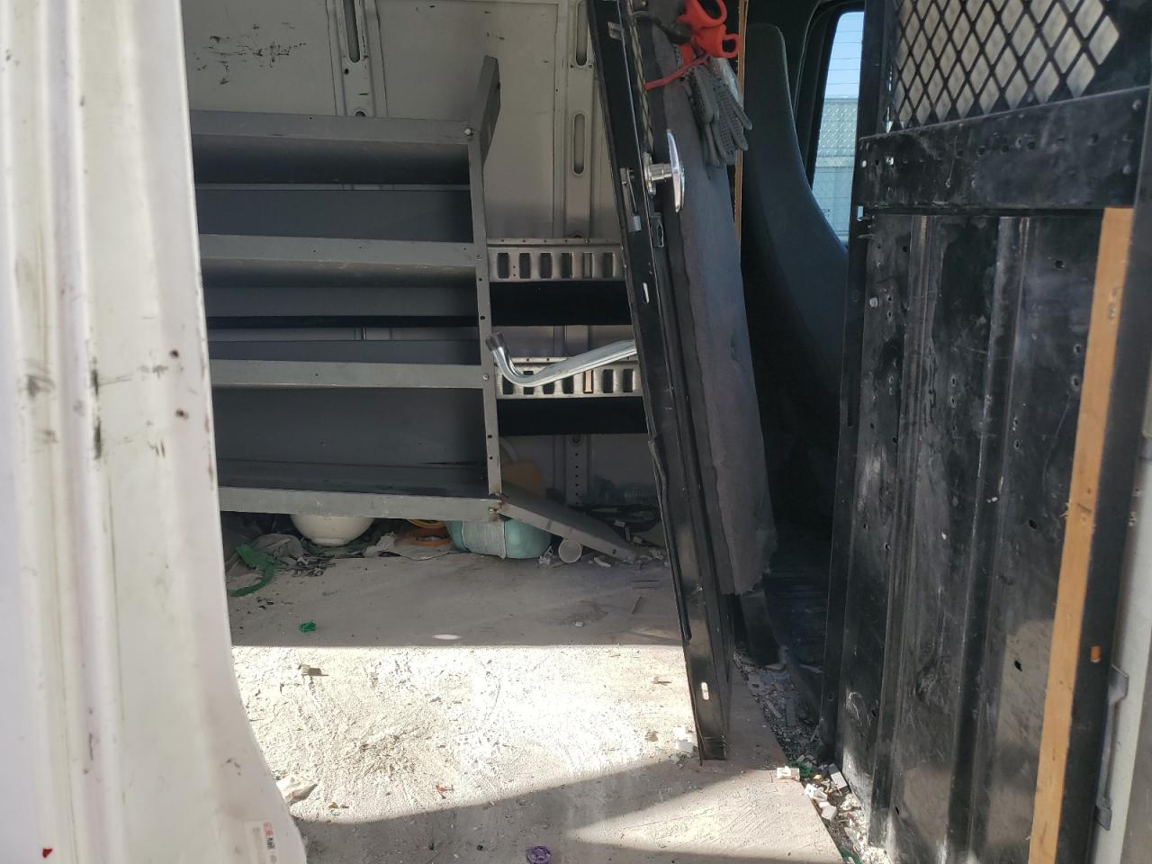 2012 Chevrolet Express - Image 11
