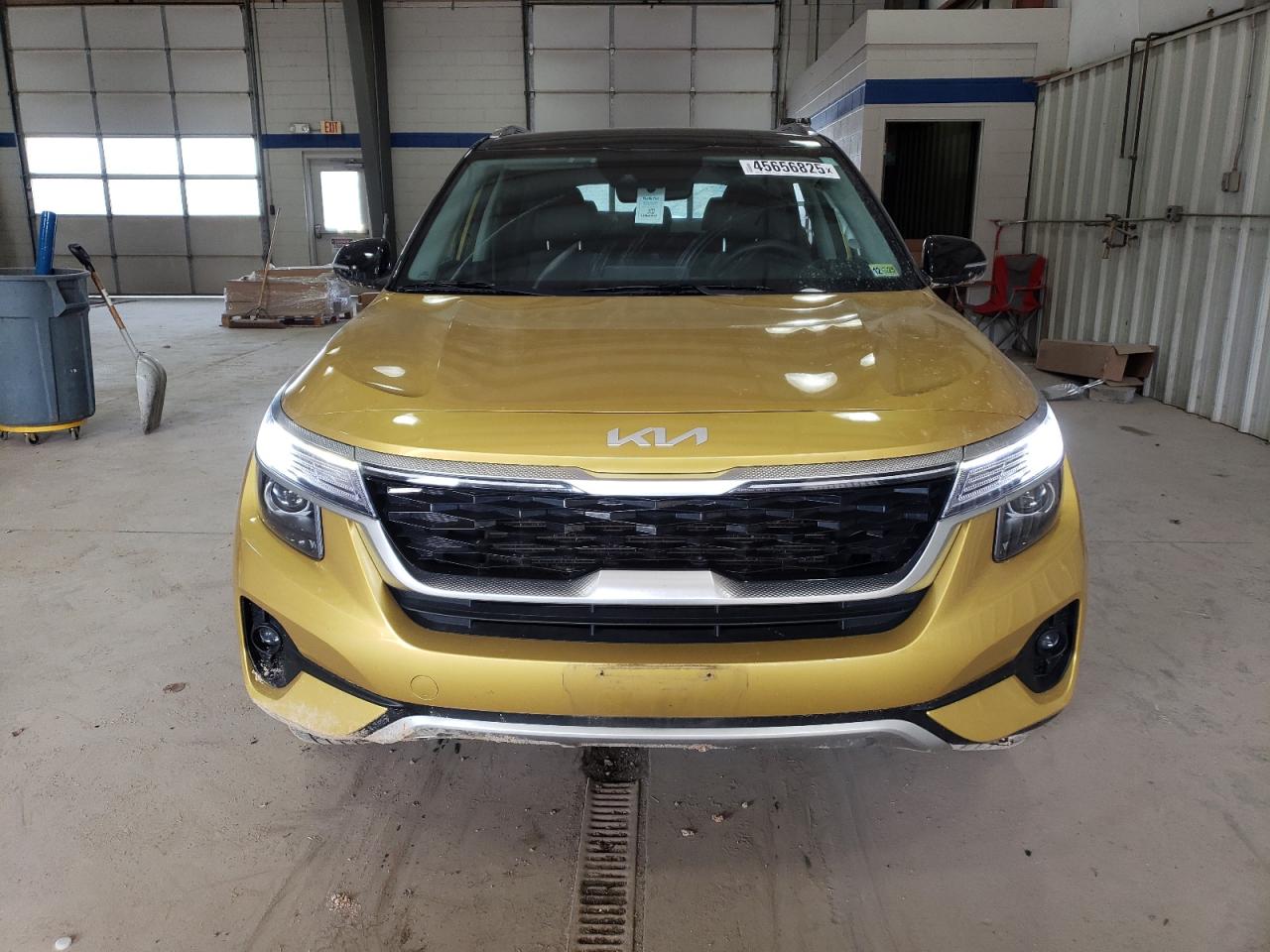 2023 Kia Seltos - Image 5
