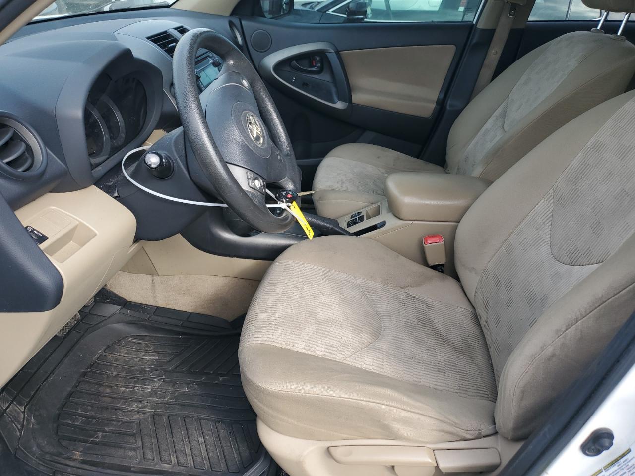 2012 Toyota RAV 4 - Image 7