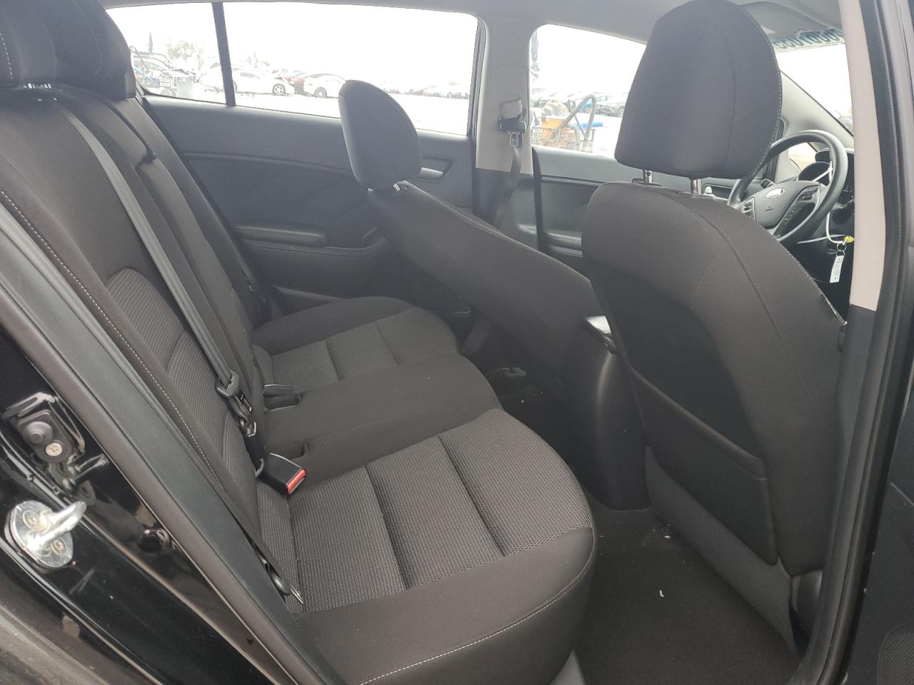 2017 Kia Forte - Image 10