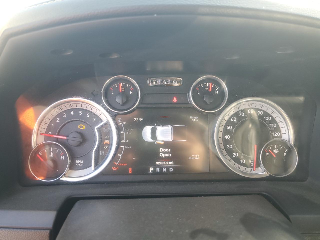 2014 RAM 1500 - Image 9