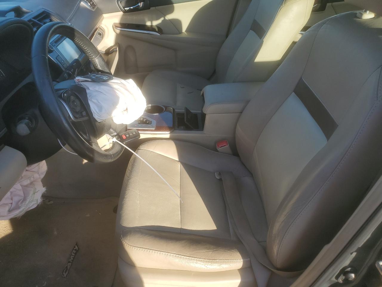 2012 Toyota Camry - Image 7
