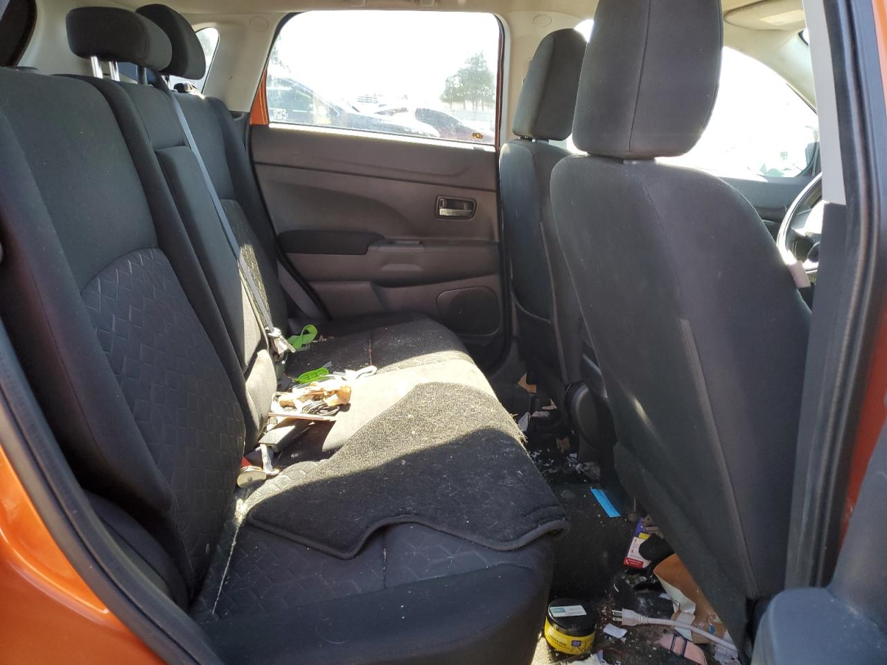 2020 Mitsubishi Outlander - Image 11