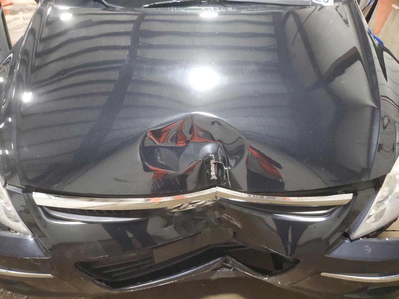 2010 Hyundai Elantra - Image 11