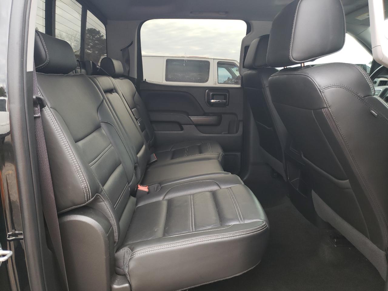 2017 GMC Sierra - Image 10