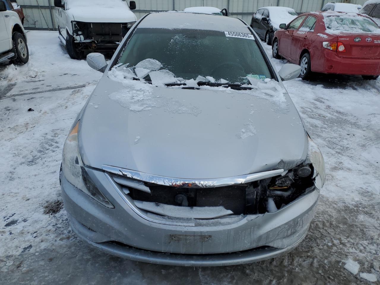 2012 Hyundai Sonata - Image 5