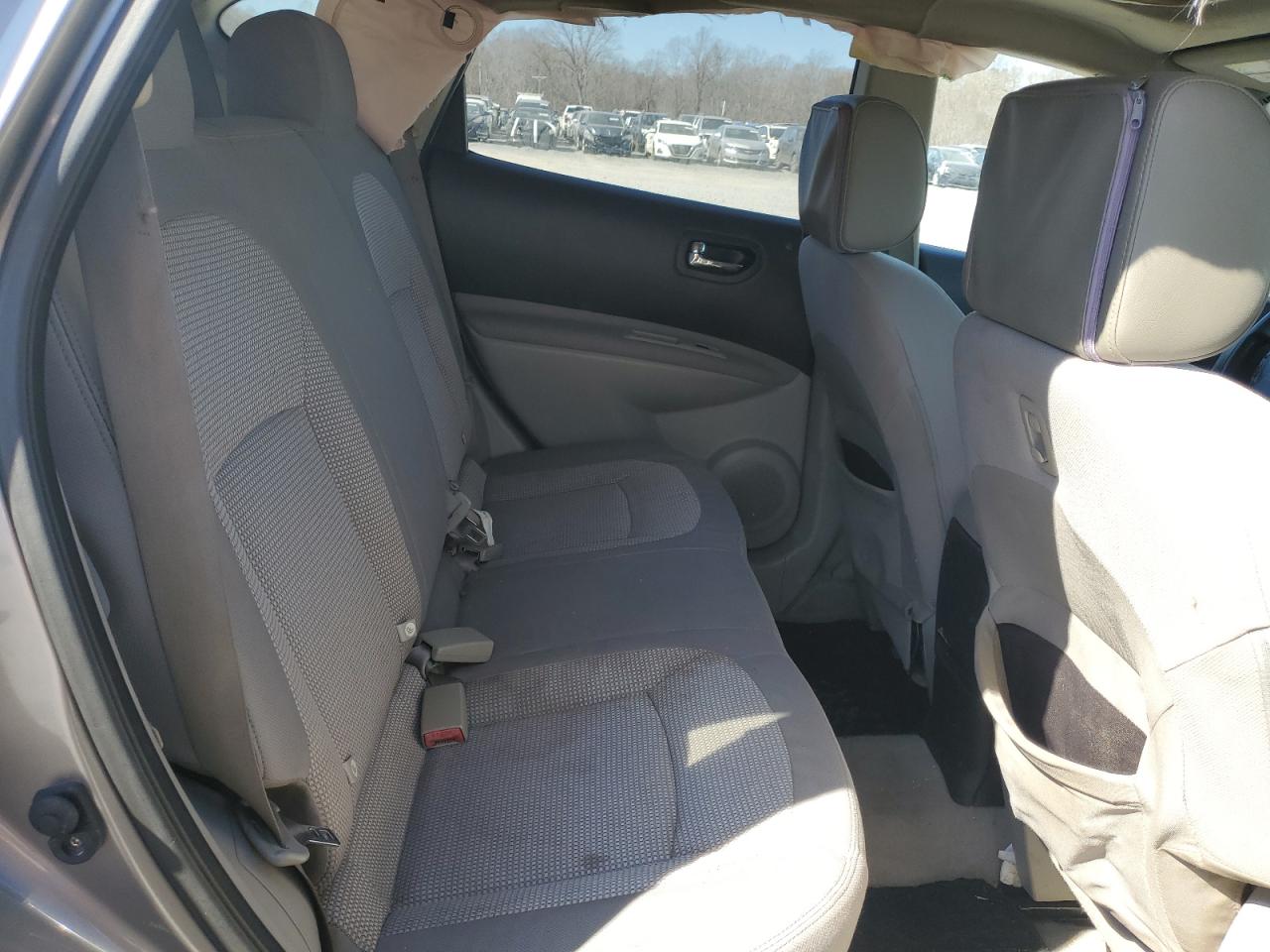 2011 Nissan Rogue - Image 11