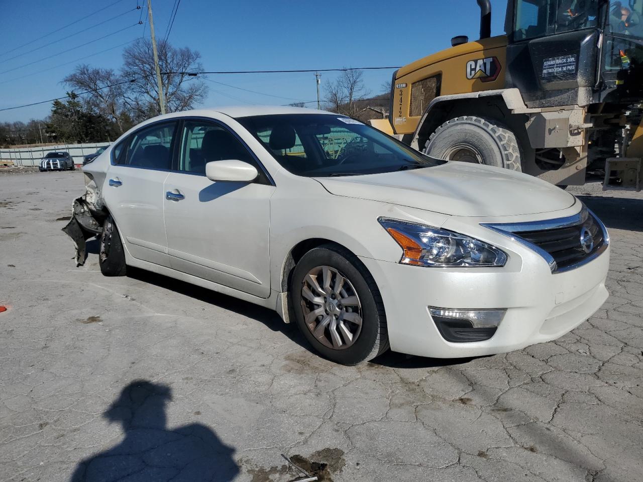 2015 Nissan Altima - Image 4