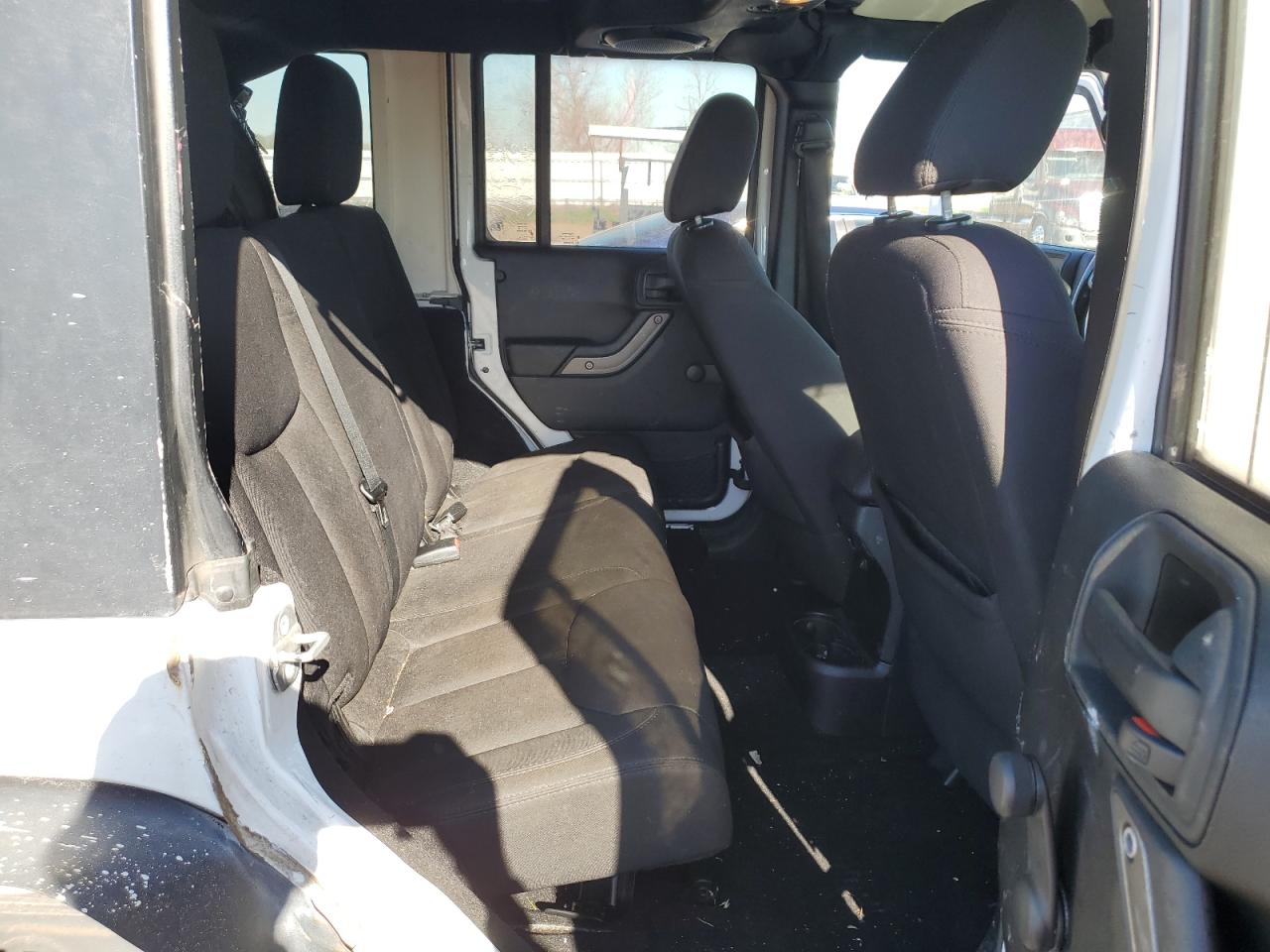 2014 Jeep Wrangler - Image 10