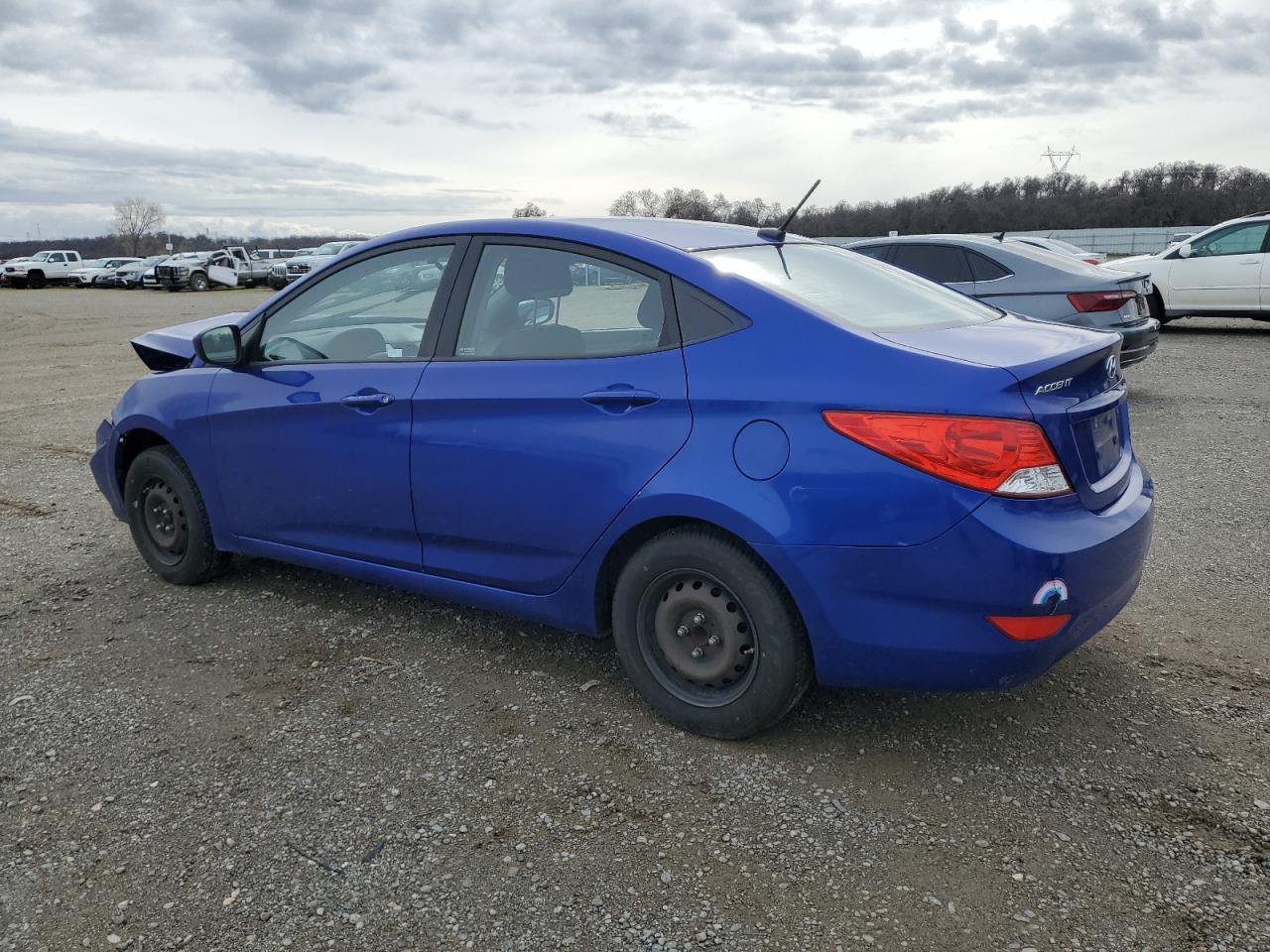 2013 Hyundai Accent - Image 2