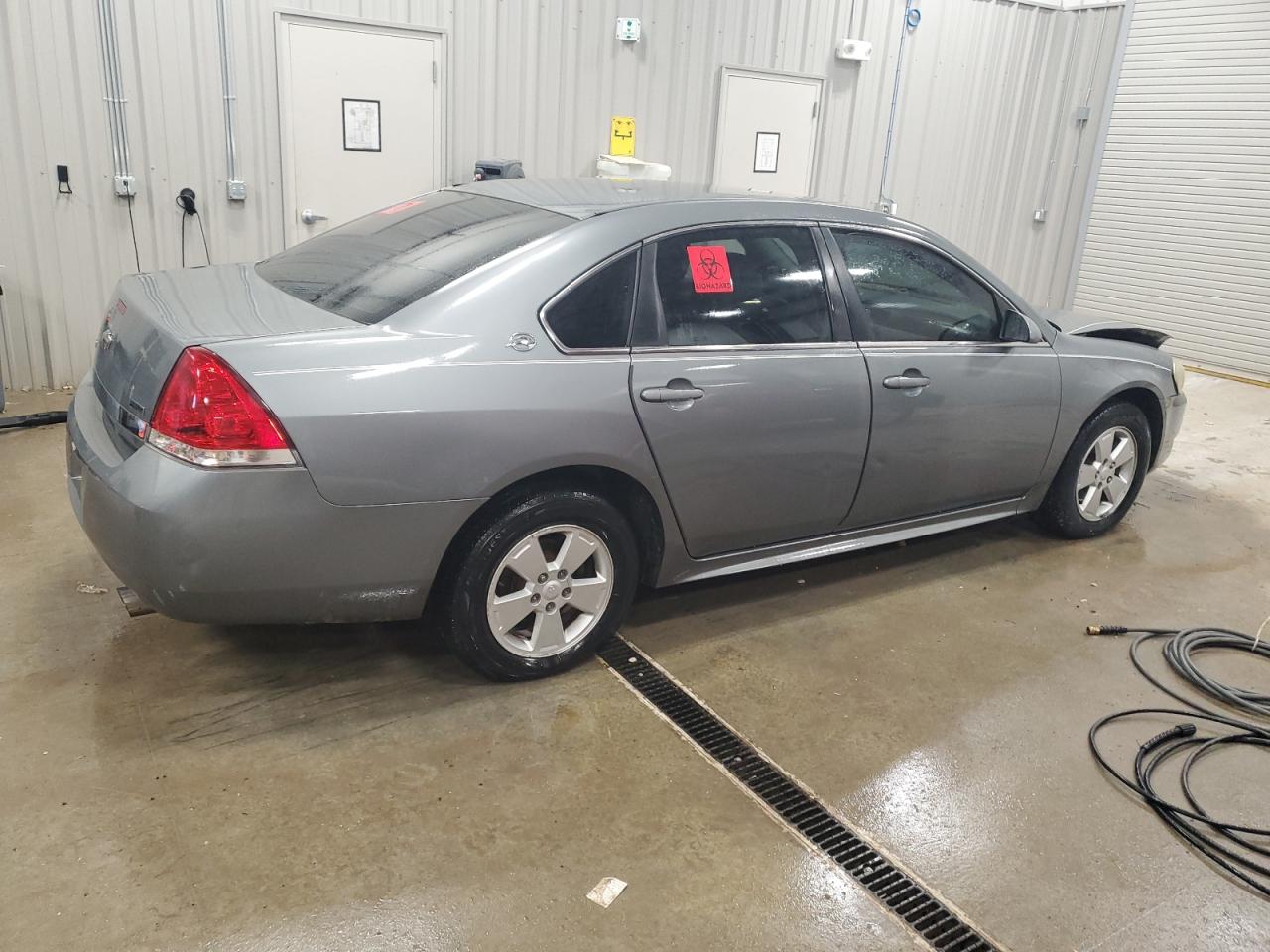 2009 Chevrolet Impala - Image 3