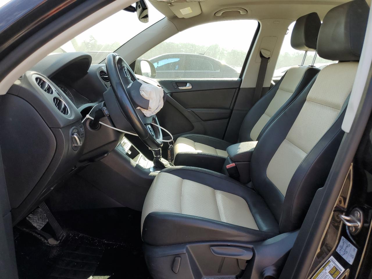 2016 Volkswagen Tiguan - Image 7