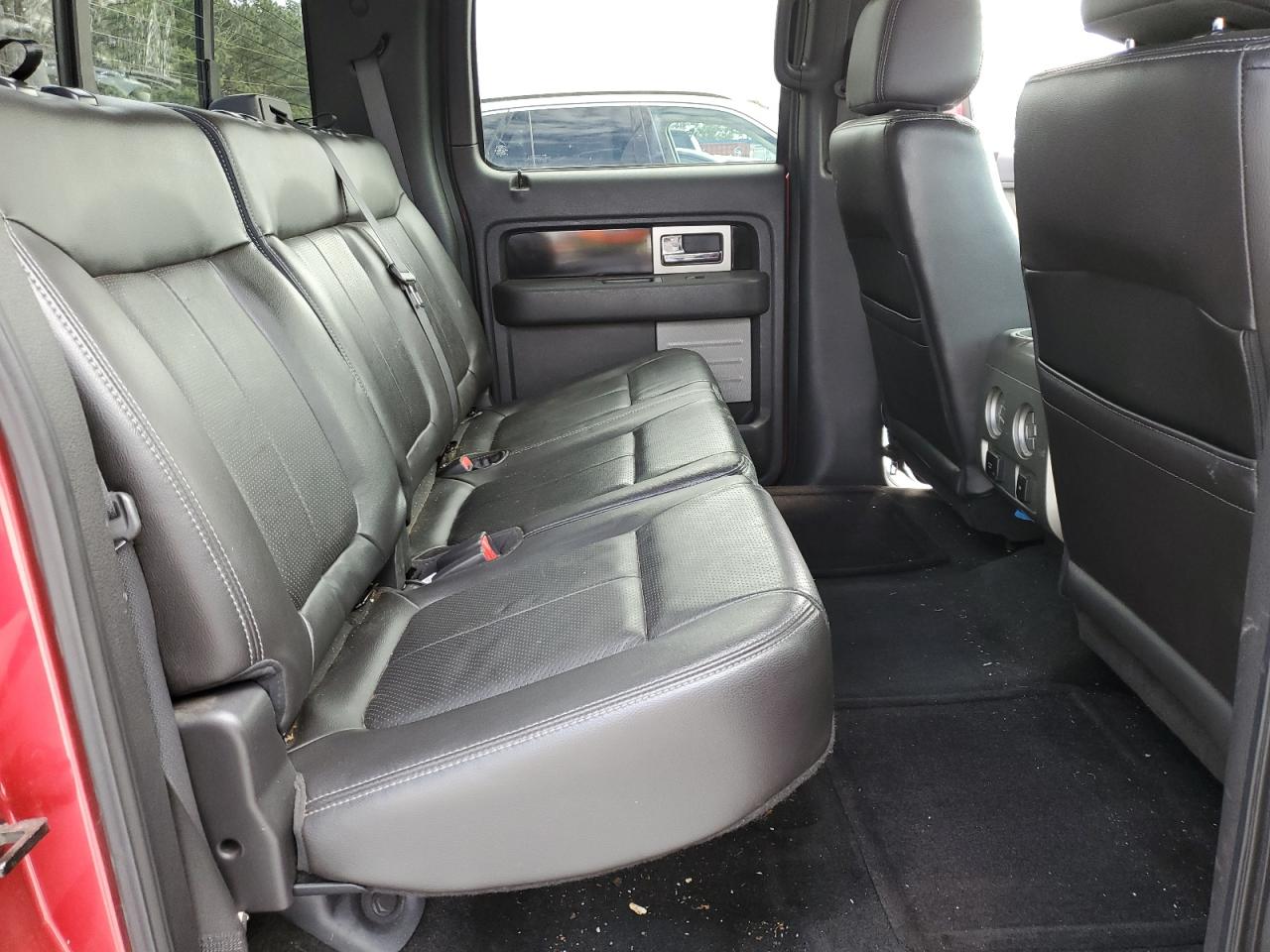 2012 Ford F-150 - Image 10