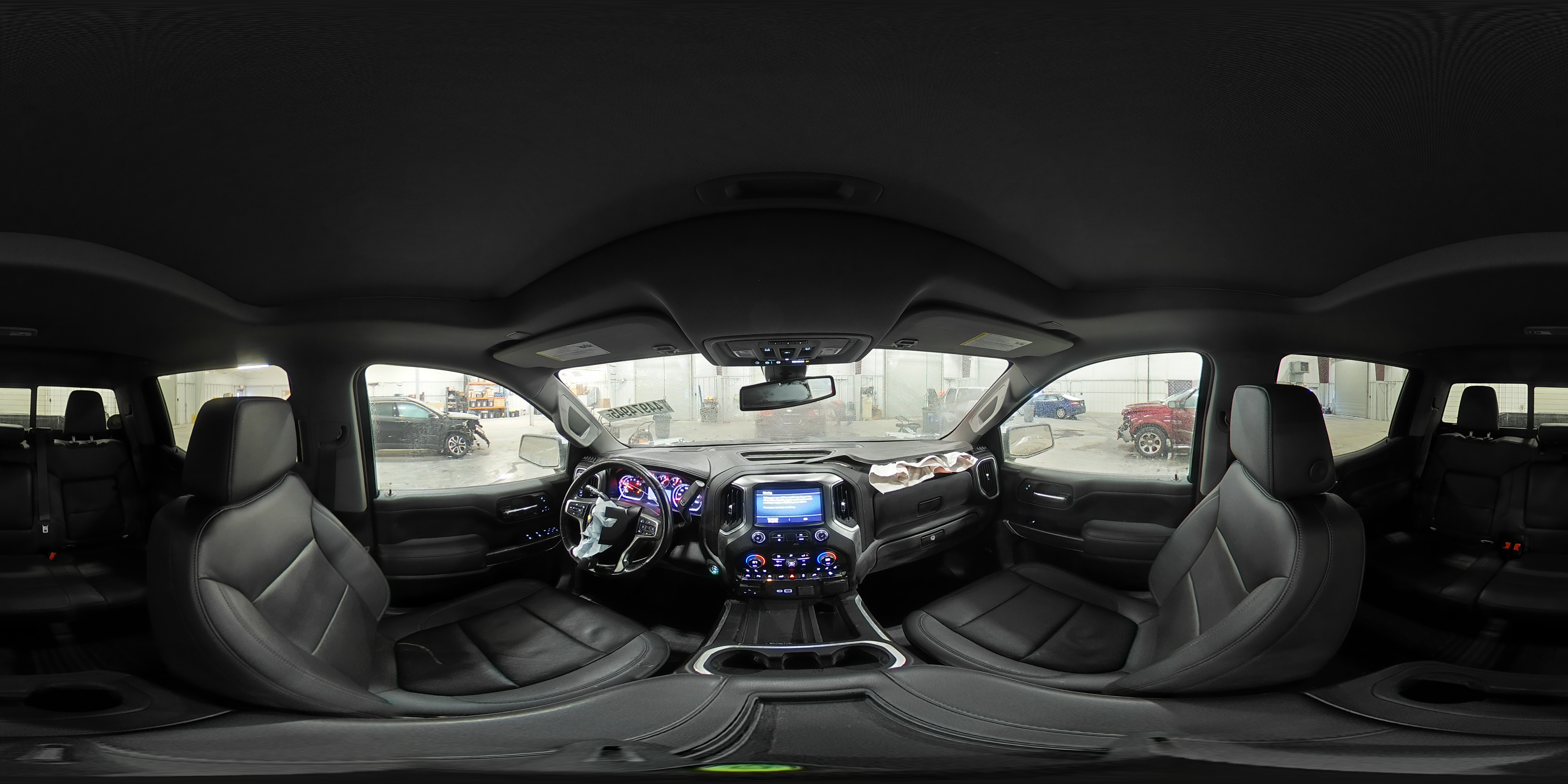 2022 Chevrolet Silverado - Image 12