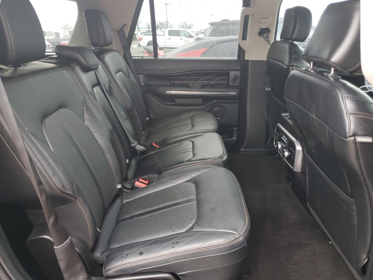2019 Ford Expedition - Image 11