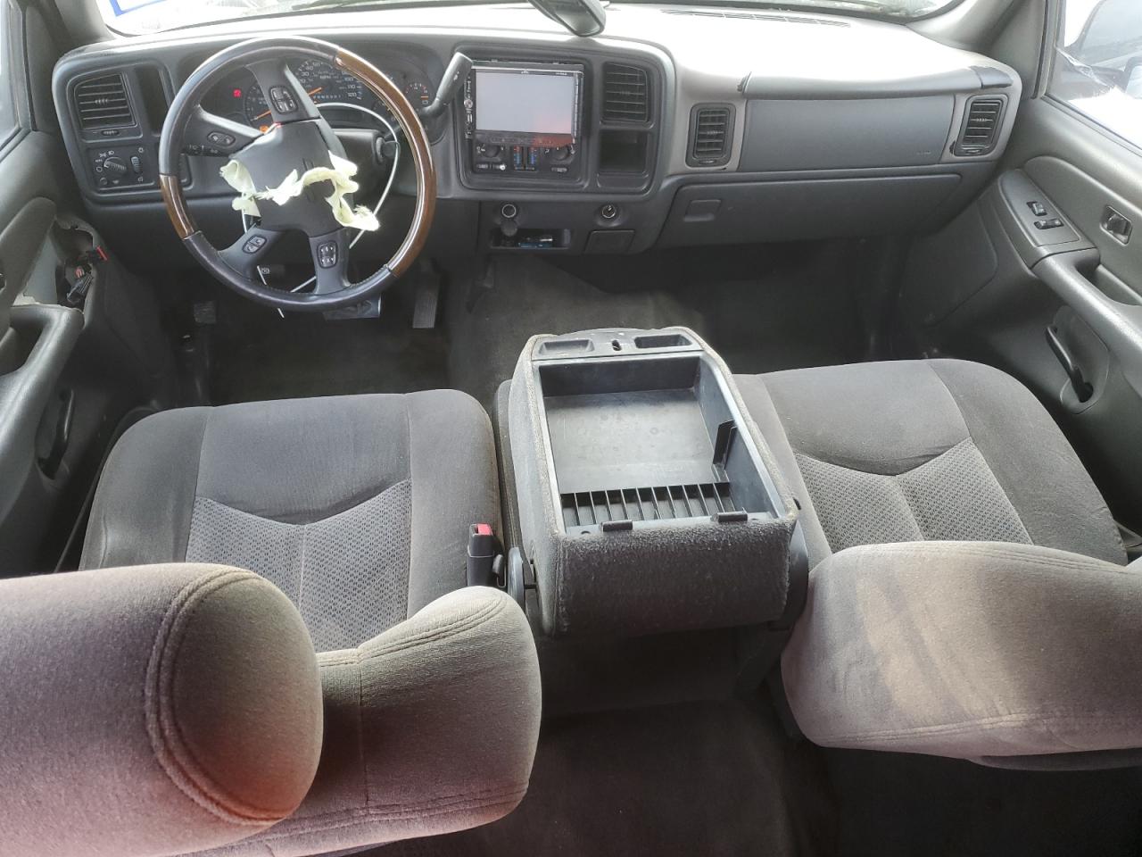 2007 Chevrolet Silverado - Image 8