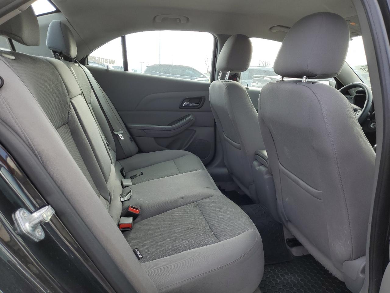 2013 Chevrolet Malibu - Image 10