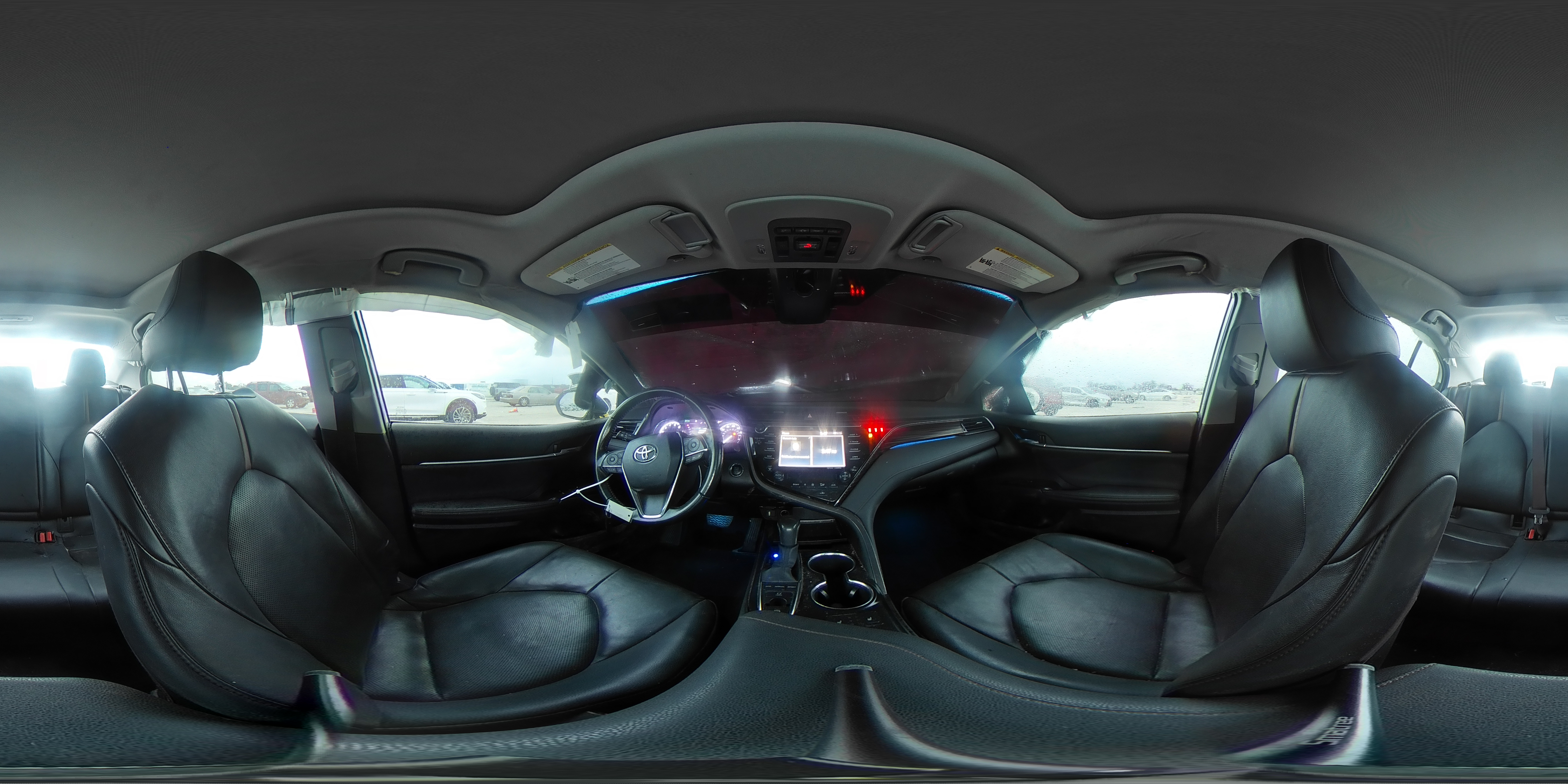 2020 Toyota Camry - Image 12