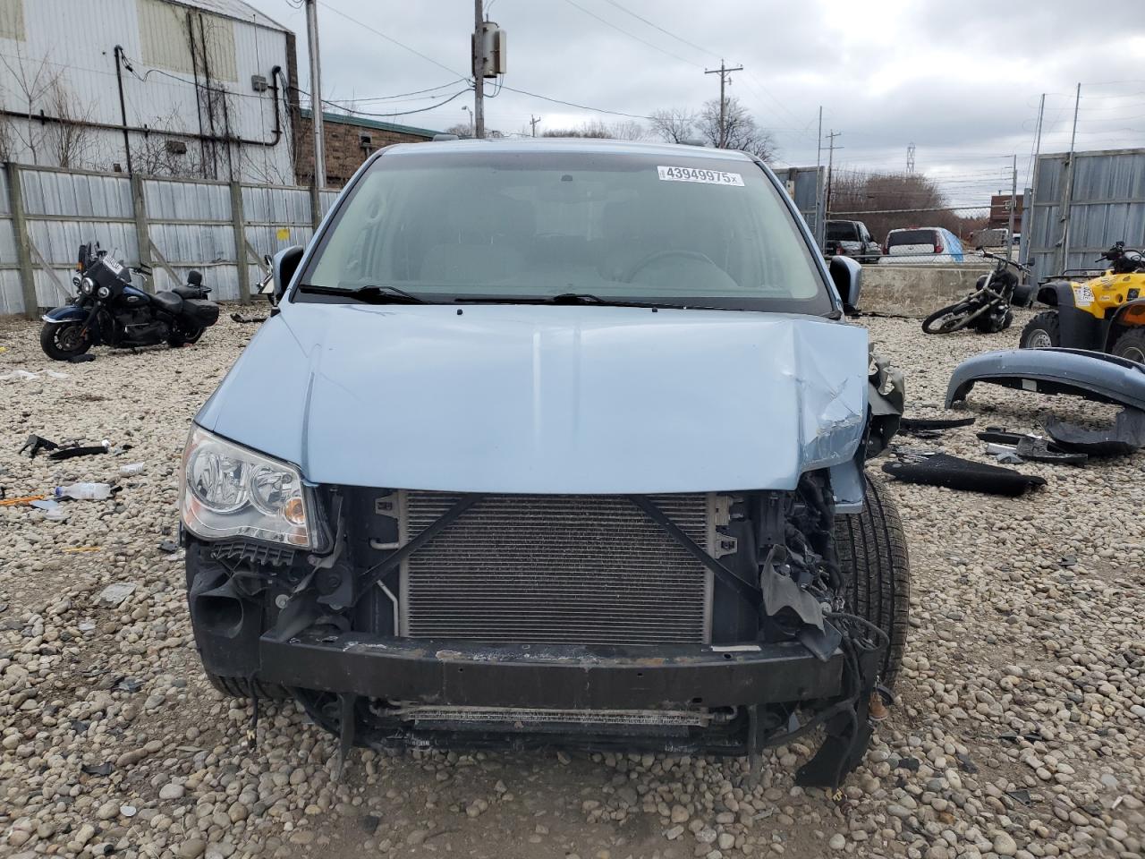 2013 Chrysler Town & Country - Image 5