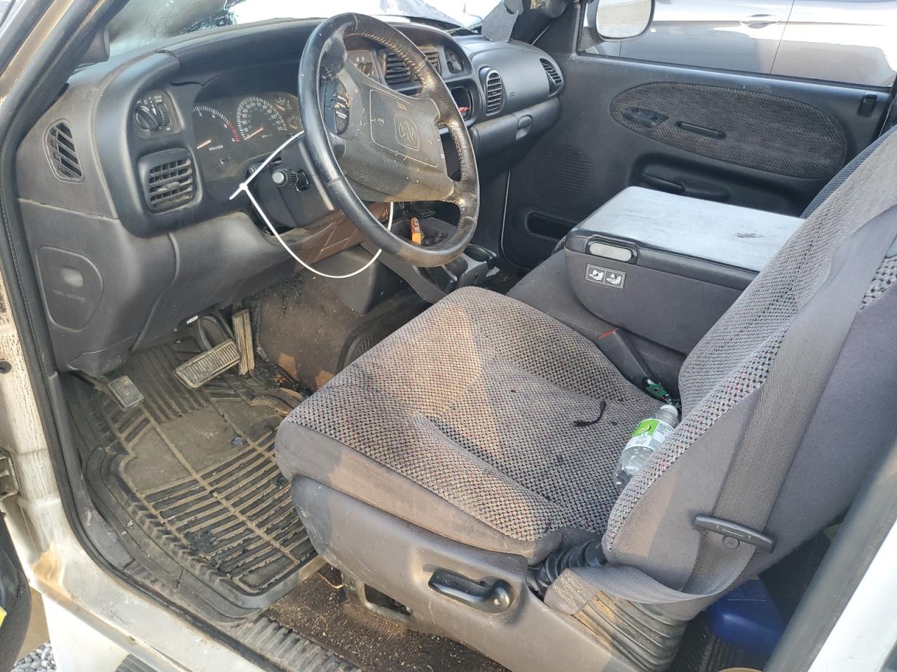 2001 Dodge RAM - Image 8