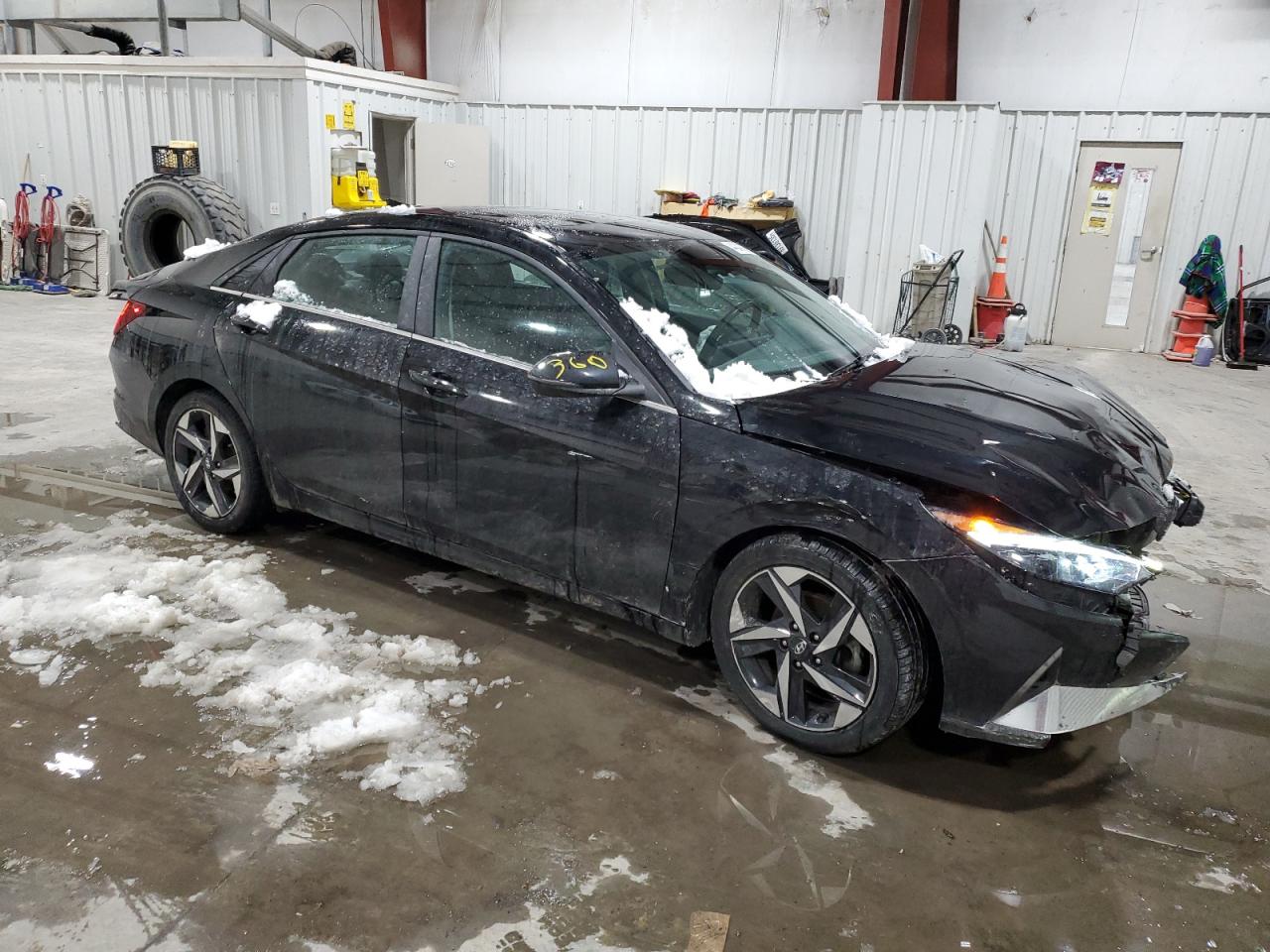 2021 Hyundai Elantra - Image 4
