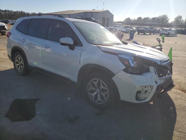  SUBARU FORESTER 2019 Белы