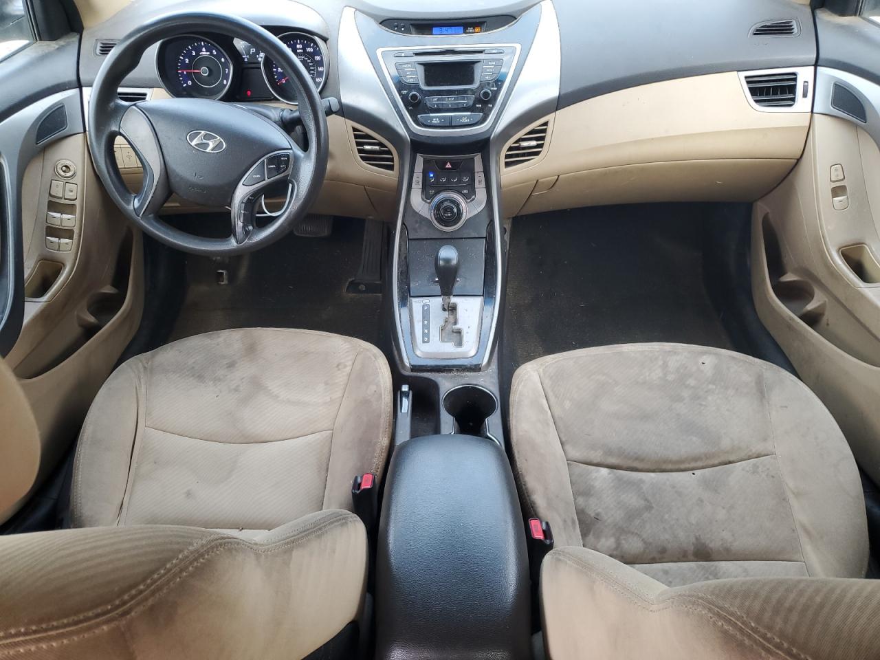 2013 Hyundai Elantra - Image 8
