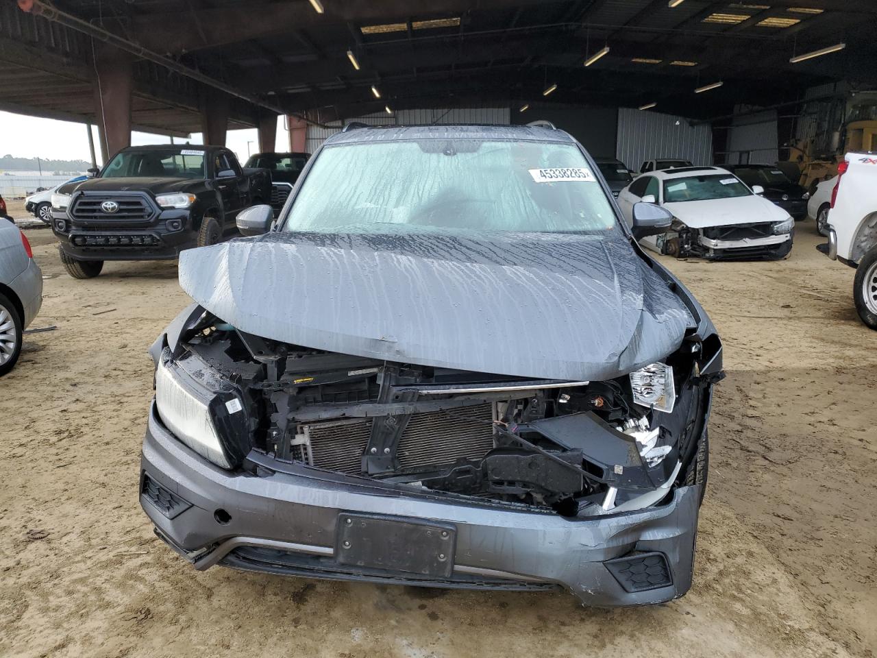 2018 Volkswagen Tiguan - Image 5