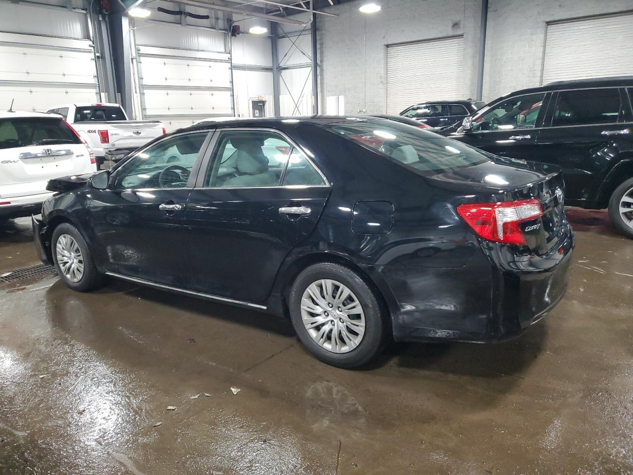 2014 Toyota Camry - Image 2