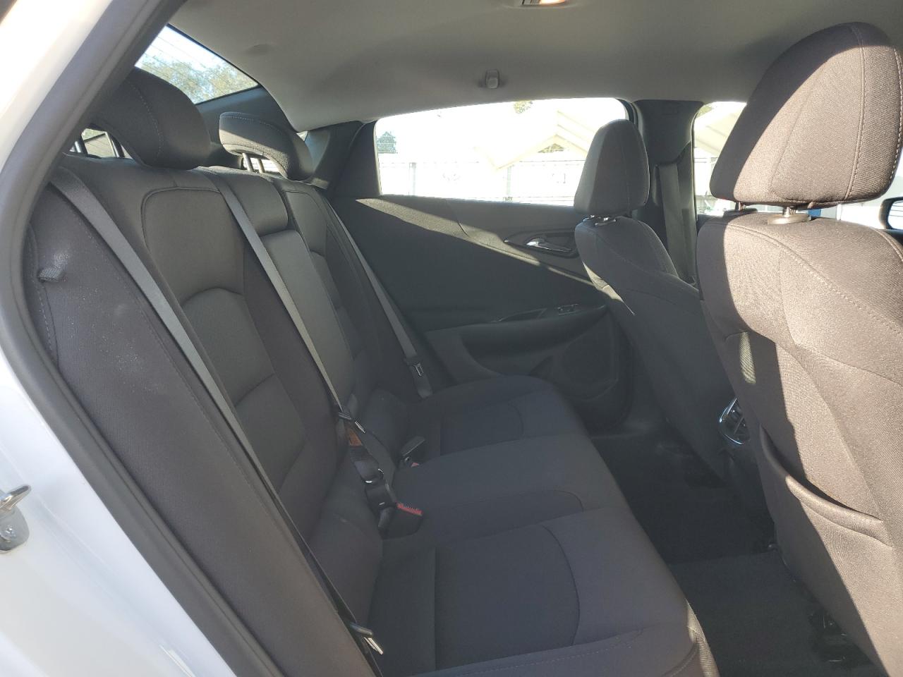 2023 Chevrolet Malibu - Image 10