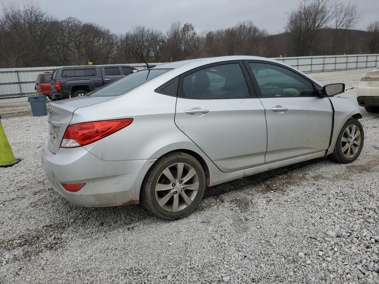2014 Hyundai Accent - Image 3