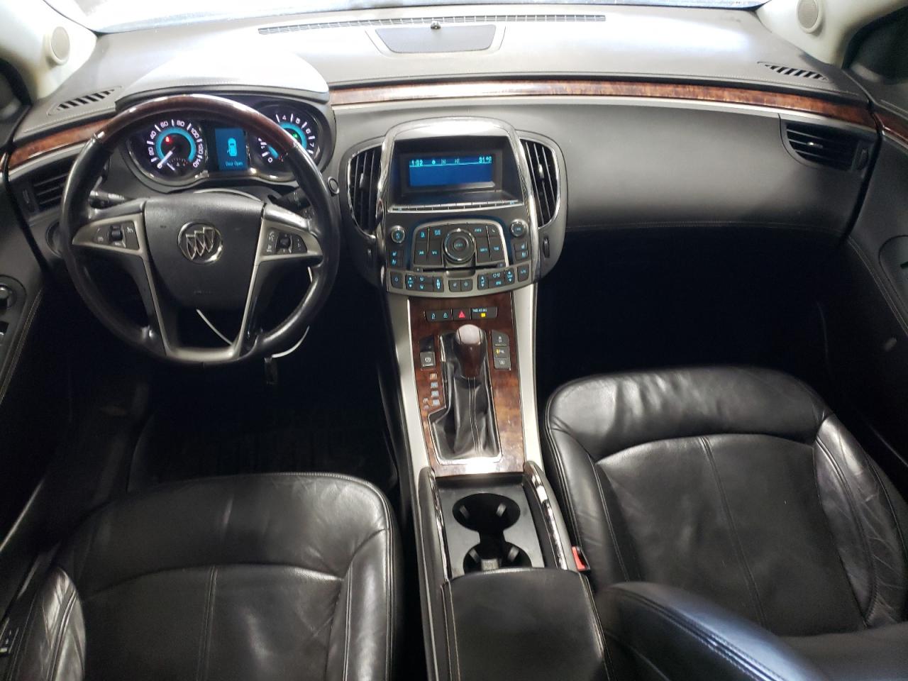2010 Buick LaCrosse - Image 8