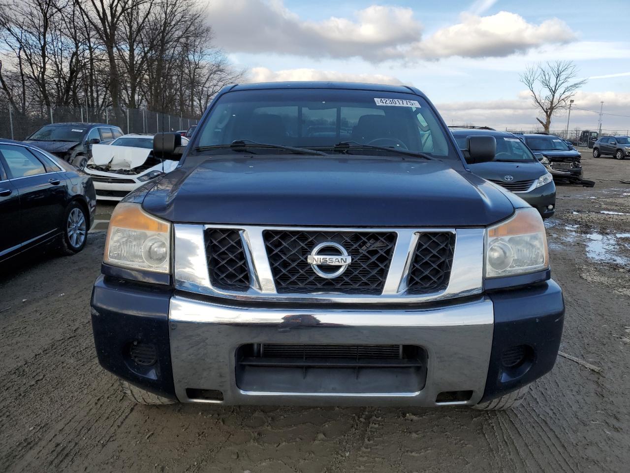 2010 Nissan Titan - Image 5