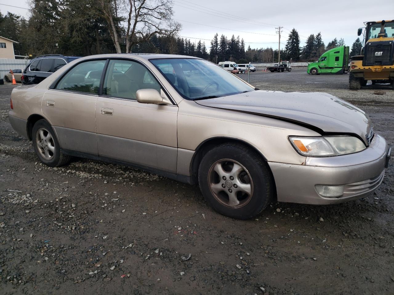 1999 Lexus ES - Image 4