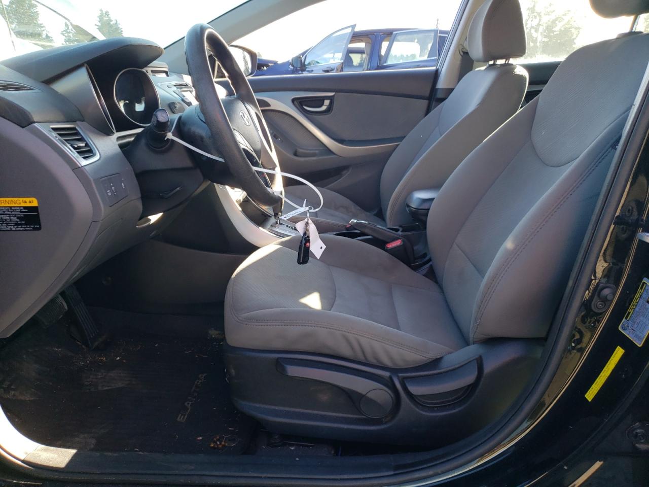 2013 Hyundai Elantra - Image 7