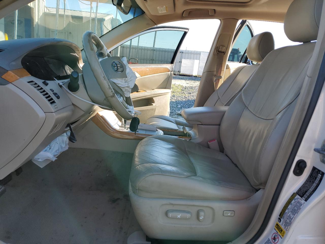 2005 Toyota Avalon - Image 7