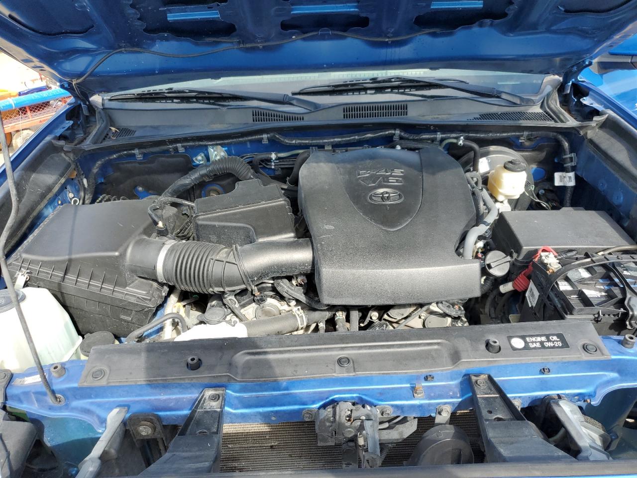 2018 Toyota Tacoma - Image 11
